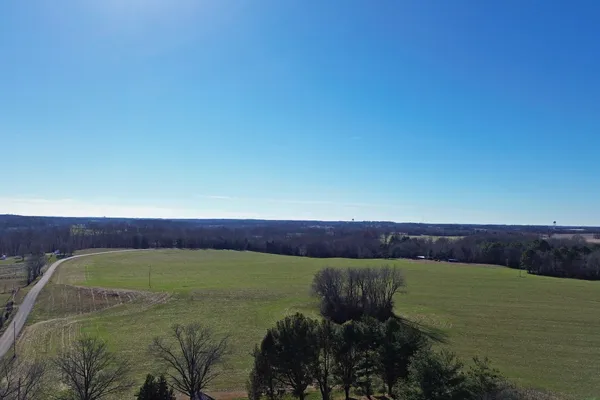 $1,656,000 | 2400 Sportsman Lake Road, Franklin, KY 42134