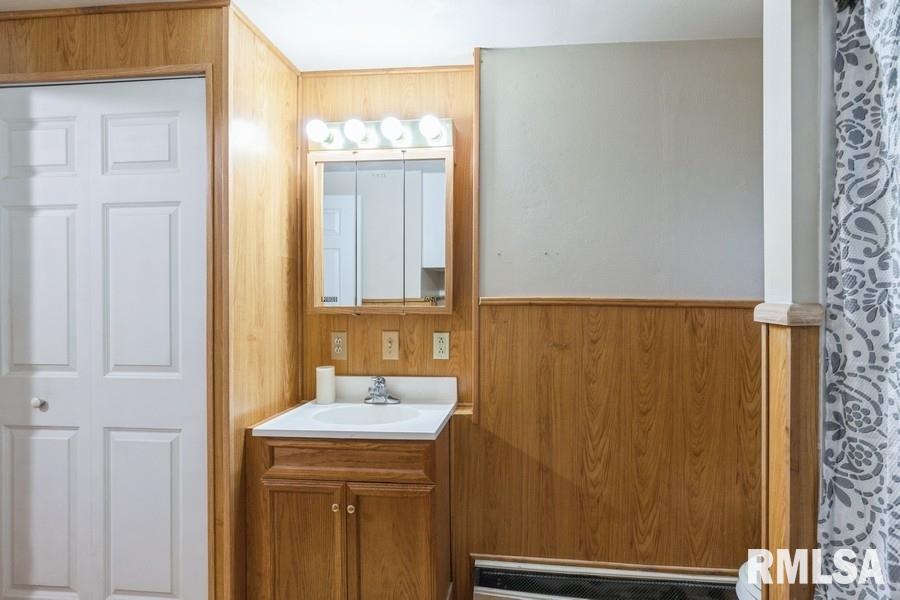 19609 Fellows Road Morrison, IL 61270 - Photo 14 of 18