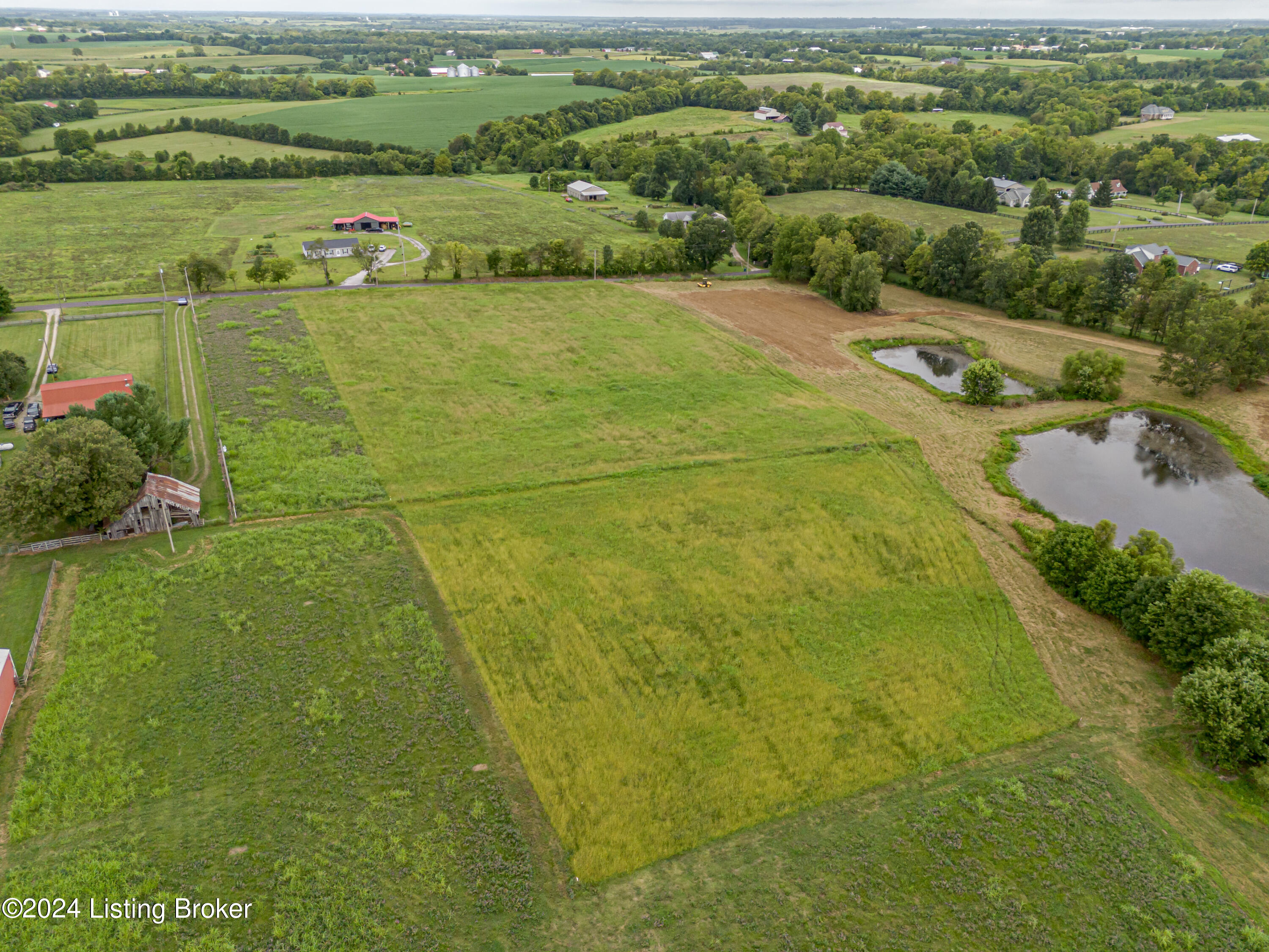 2 Flood Road Shelbyville, KY 40065 - Photo 5 of 12 DJI_20240729115018_0556_D