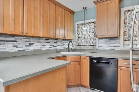 $299,000 | 203 Farmington Avenue, Cranston, RI 02920