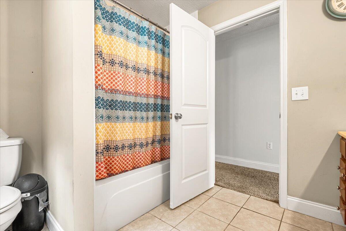 94 Stony Ridge Court Corbin, KY 40701 - Photo 19 of 33 20-Primary Bathroom