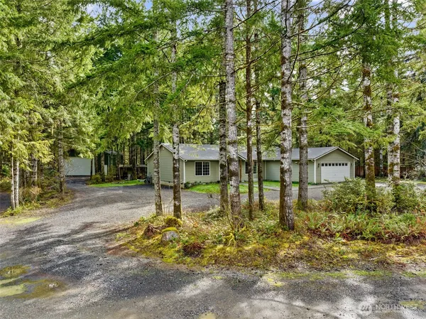 $550,000 | 70 East Capital Peak Drive, Shelton, WA 98584