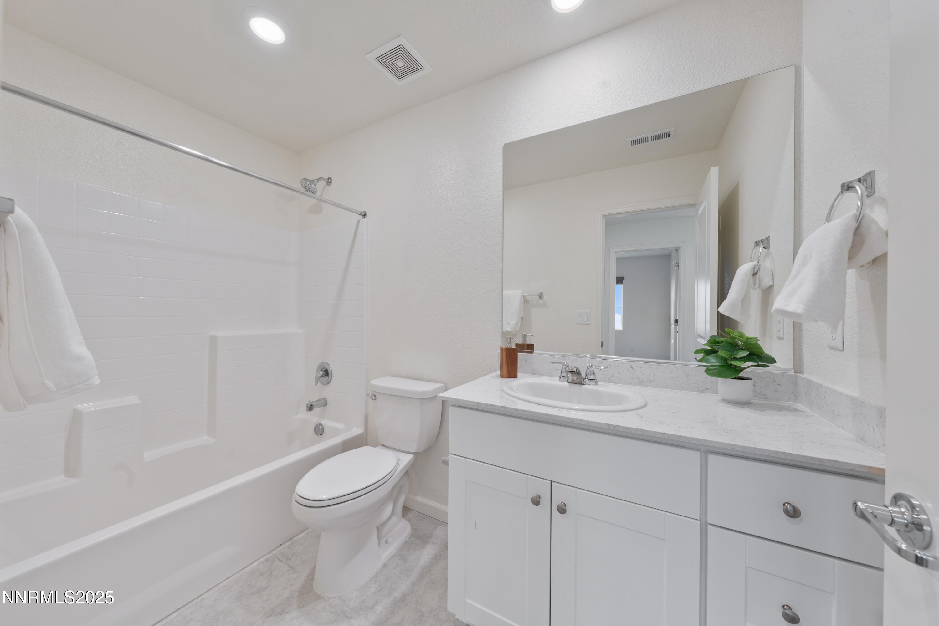 636 Coyote Blf Court Reno, NV 89506 - Photo 13 of 21 DS203376