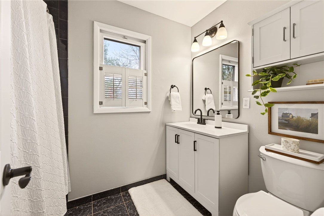 368 Marsh Road Pittsford, NY 14534 - Photo 21 of 27