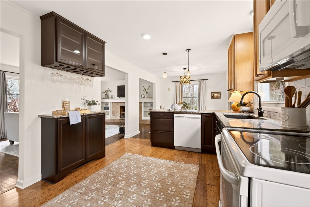 368 Marsh Road Pittsford, NY 14534 - Photo 10 of 27