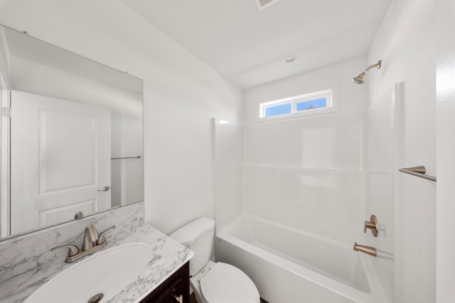 2030 East Grayson Road, Unit 41 Ceres, CA 95307 - Photo 14 of 21