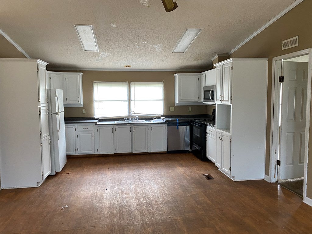 4355 Val Del Road Adel, GA 31620 - Photo 5 of 14 Gallery Image 5