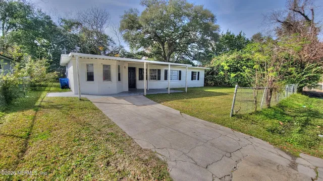 $1,400 | 9172 11th Avenue, Jacksonville, FL 32208