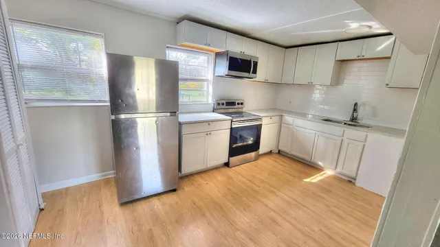 $1,400 | 9172 11th Avenue, Jacksonville, FL 32208