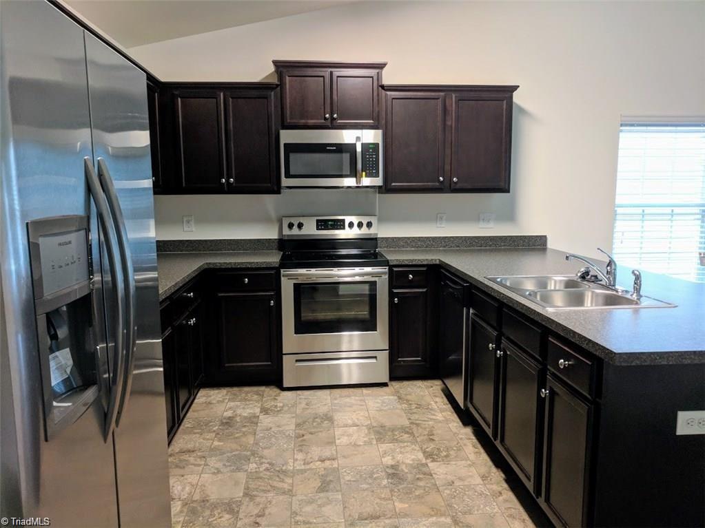 3470 Pridgen Ridge Drive Winston-Salem, NC 27127 - Photo 4 of 21