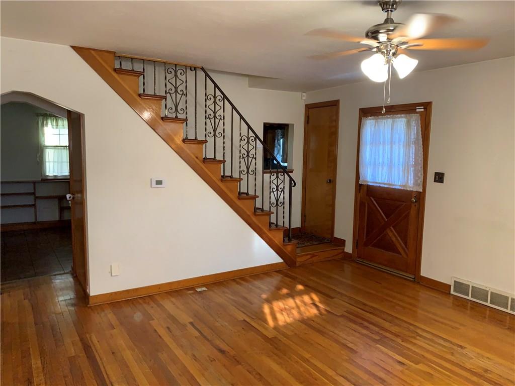 2815 Reiter Road Pittsburgh, PA 15235 - Photo 3 of 17 Gallery Image 3