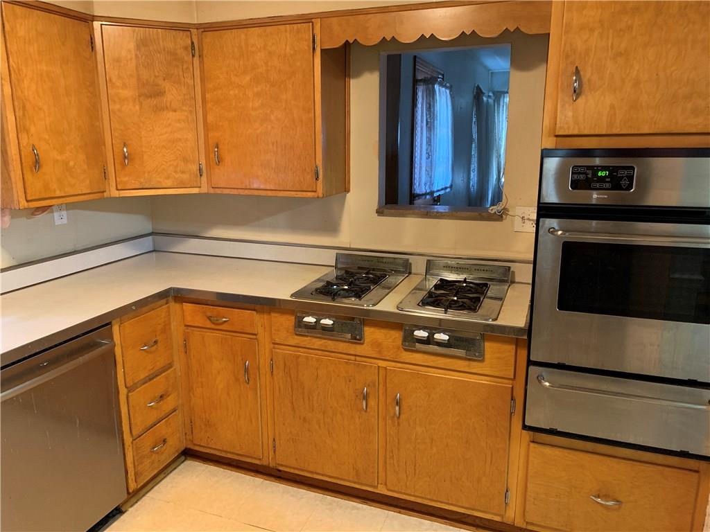 2815 Reiter Road Pittsburgh, PA 15235 - Photo 4 of 17 Gallery Image 4