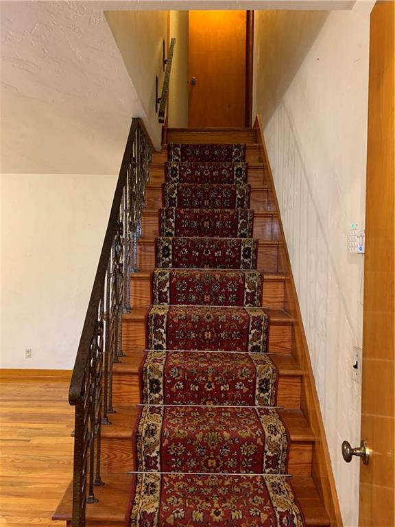 2815 Reiter Road Pittsburgh, PA 15235 - Photo 8 of 17 Gallery Image 8