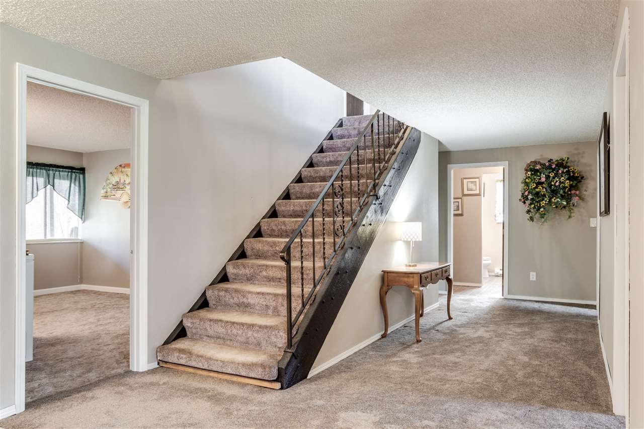 21407 North Monroe Road Spokane, WA 99208 - Photo 3 of 20