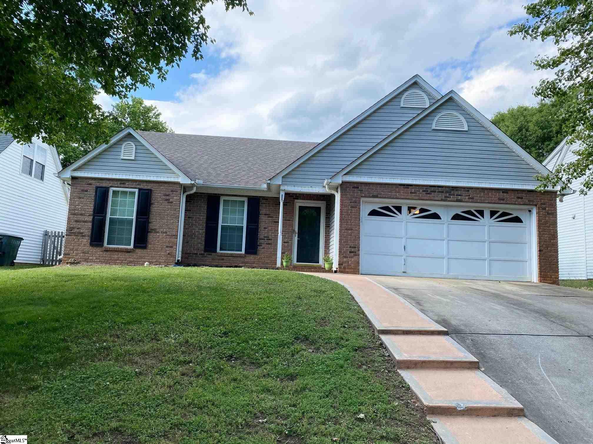 122 West Fall River Way Simpsonville, SC 29680 - Photo 2 of 27