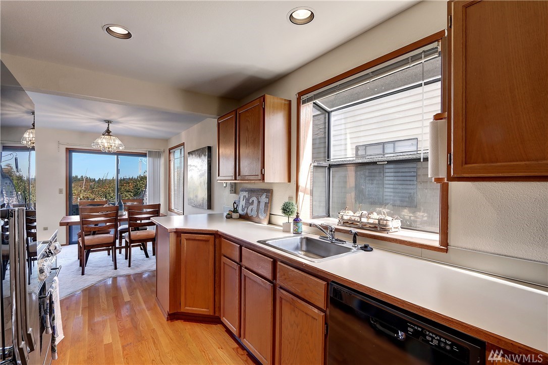 2438 Southeast 8th Place Renton, WA 98057 - Photo 12 of 25