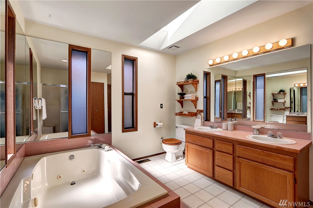 2438 Southeast 8th Place Renton, WA 98057 - Photo 18 of 25