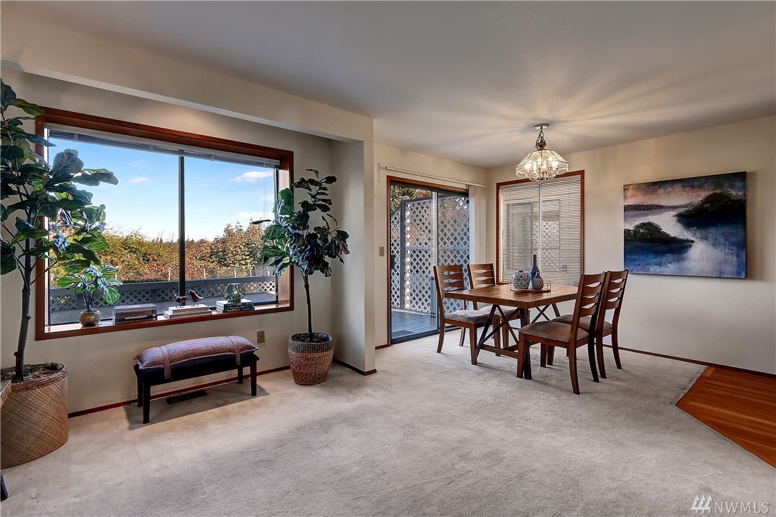 2438 Southeast 8th Place Renton, WA 98057 - Photo 9 of 25