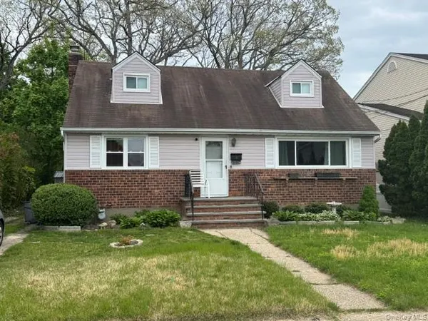 $749,000 | 1916 Wilson Avenue, North Bellmore, NY 11710