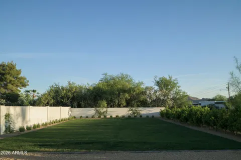 $5,994,998 | 10229 North 64th Street, Paradise Valley, AZ 85253