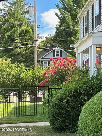 $2,500 | 124 McLaren Street, Red Bank, NJ 07701