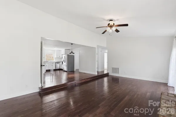 $389,800 | 501 Vista Grande Circle, Charlotte, NC 28226