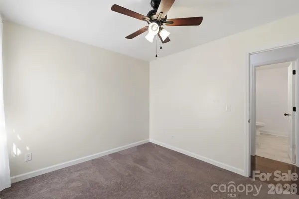 $389,800 | 501 Vista Grande Circle, Charlotte, NC 28226