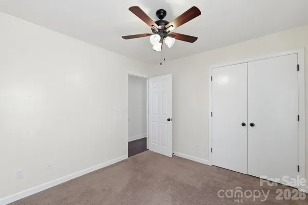$389,800 | 501 Vista Grande Circle, Charlotte, NC 28226