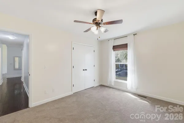 $389,800 | 501 Vista Grande Circle, Charlotte, NC 28226
