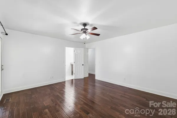 $389,800 | 501 Vista Grande Circle, Charlotte, NC 28226