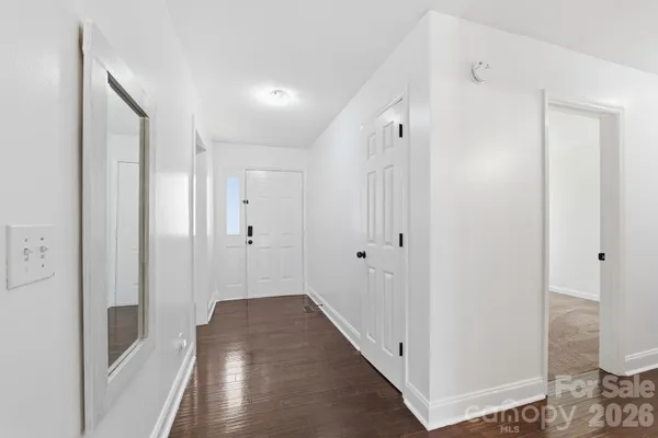 $389,800 | 501 Vista Grande Circle, Charlotte, NC 28226