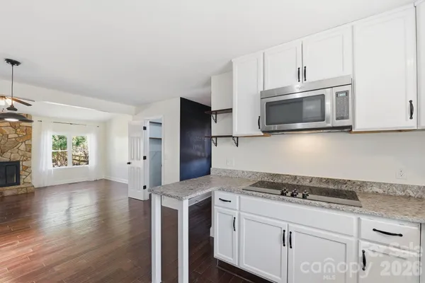 $389,800 | 501 Vista Grande Circle, Charlotte, NC 28226