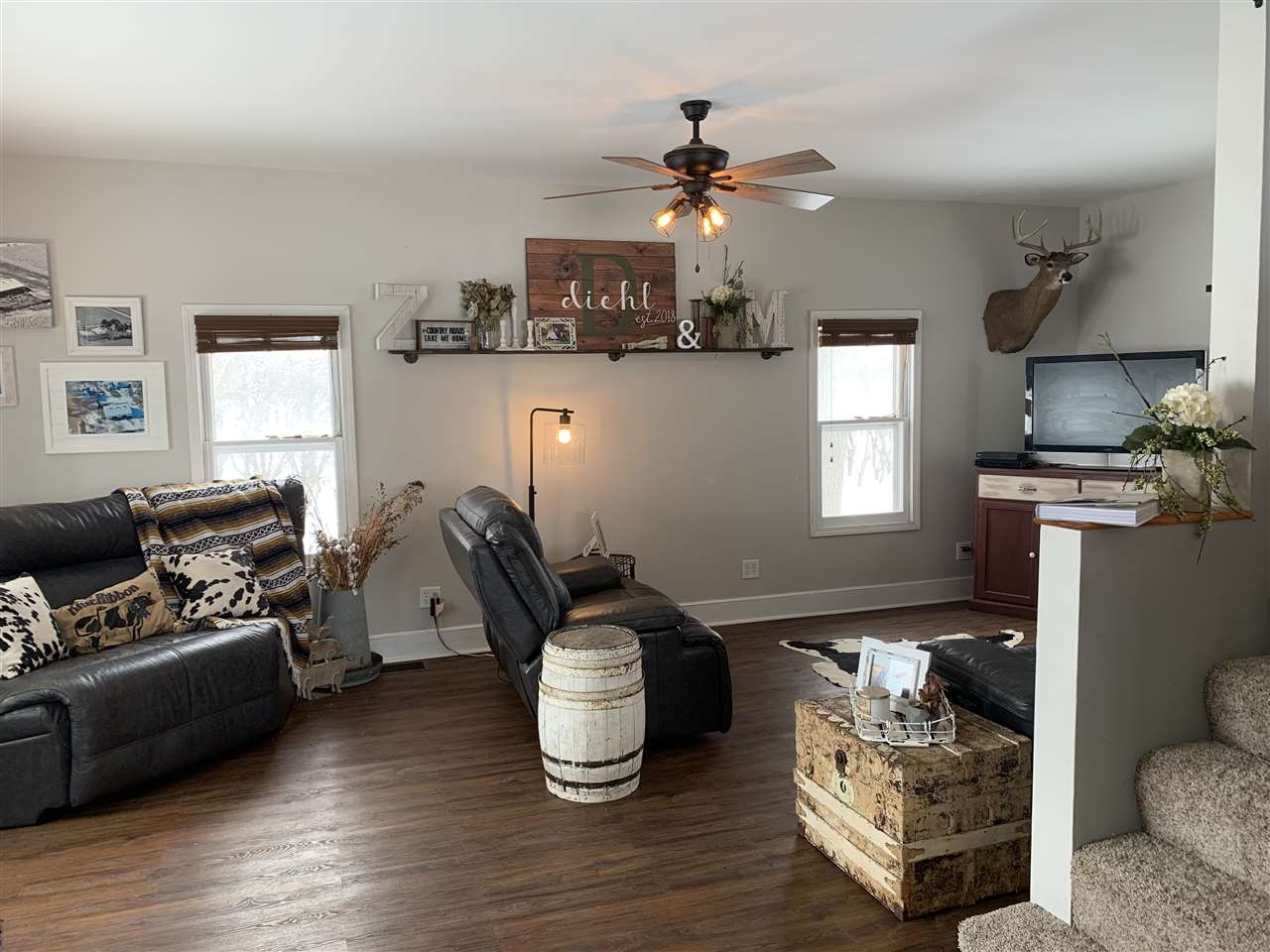 9044 East Big Mound Road Stillman Valley, IL 61084 - Photo 8 of 25 Gallery Image 8