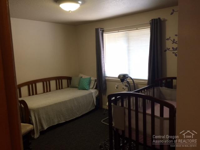 19393 Apache Road Bend, OR 97702 - Photo 14 of 19 Additional Photo