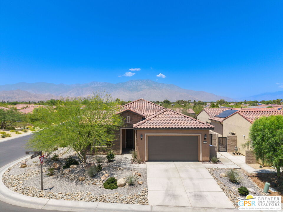 23 Sherry Rancho Mirage, CA 92270 - Photo 1 of 43