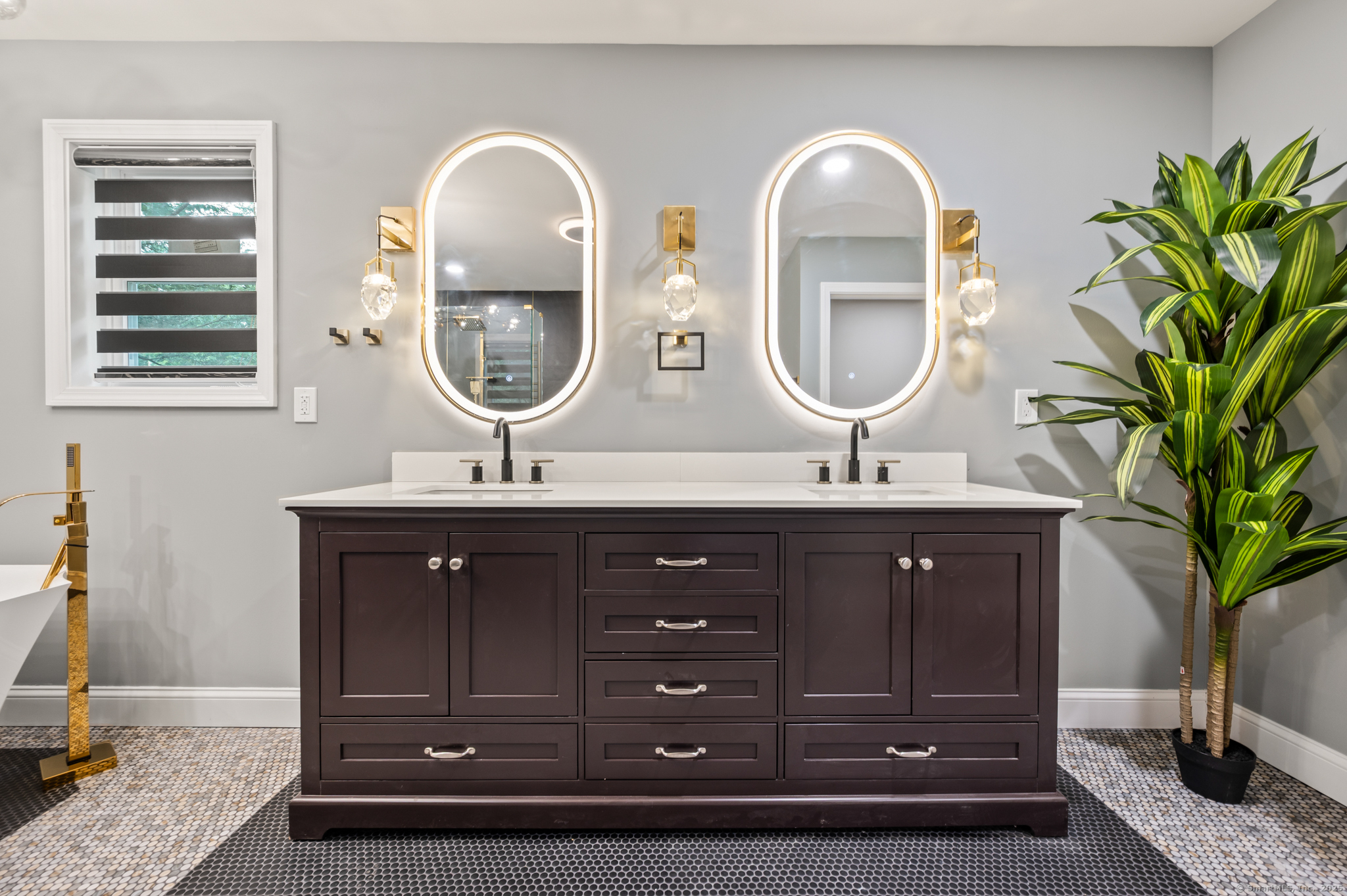 370 West Mountain Road West Simsbury, CT 06092 - Photo 22 of 39 a bathroom with a sink and a mirror