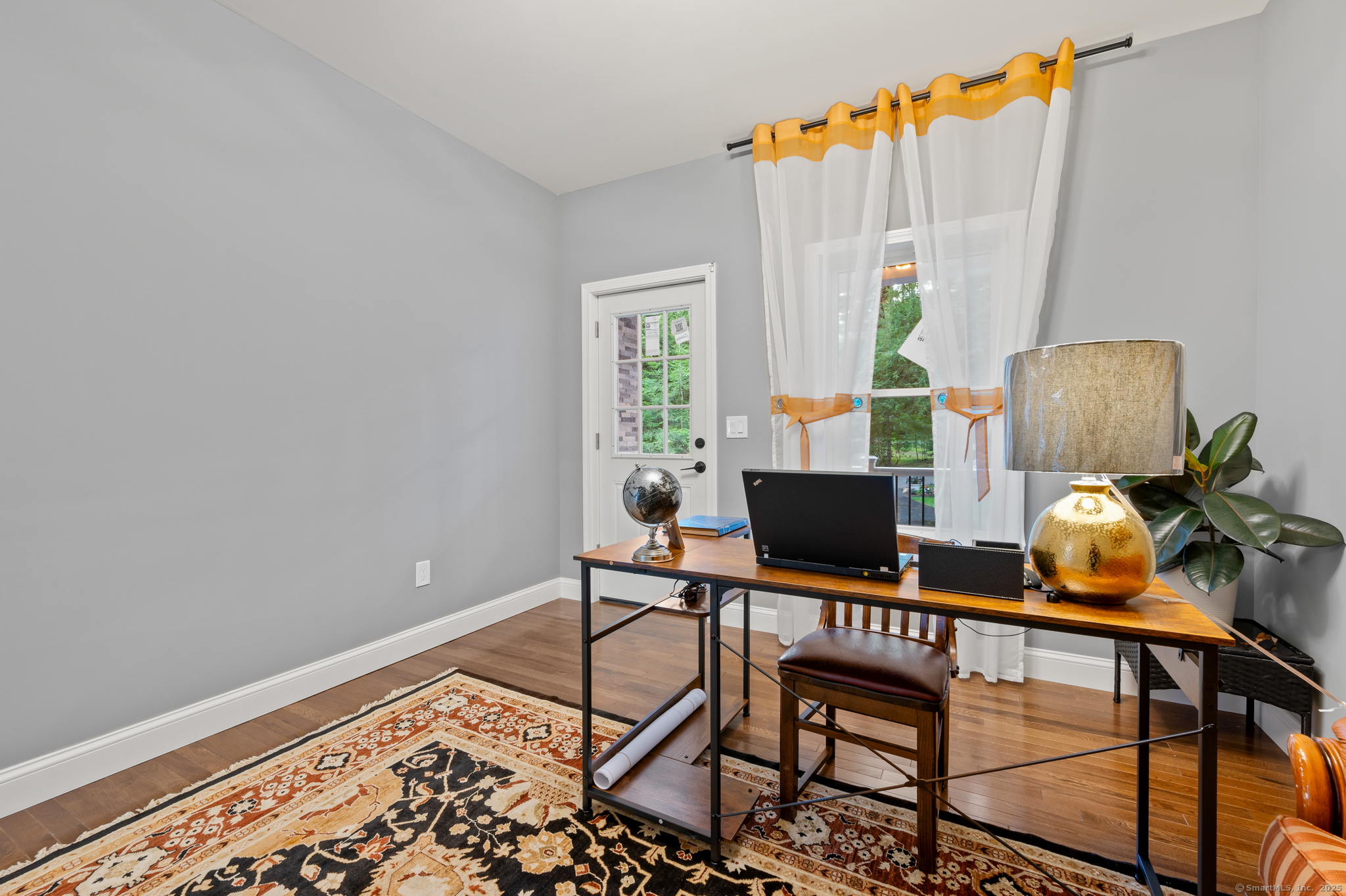 370 West Mountain Road West Simsbury, CT 06092 - Photo 8 of 39 a view of a workspace with furniture