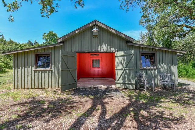 $2,995,000 | 2120 Grove Street, Sonoma, CA 95476