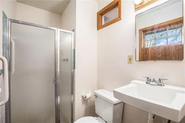 $289,900 | 10518 Mersington Avenue, Kansas City, MO 64137