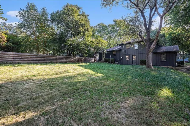 $289,900 | 10518 Mersington Avenue, Kansas City, MO 64137