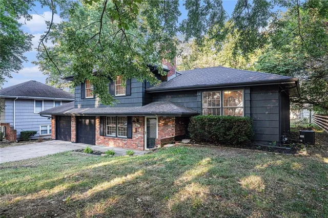 $289,900 | 10518 Mersington Avenue, Kansas City, MO 64137