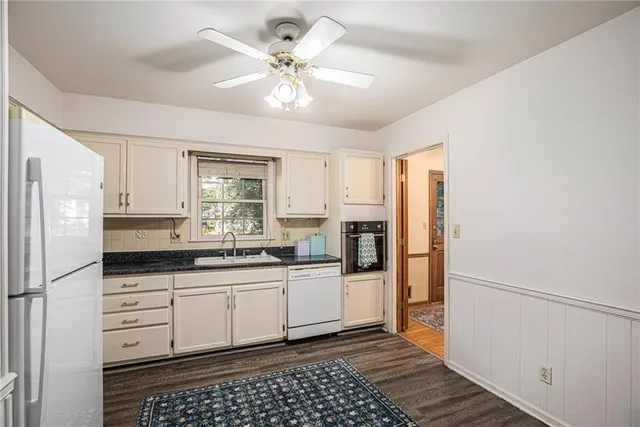 $289,900 | 10518 Mersington Avenue, Kansas City, MO 64137