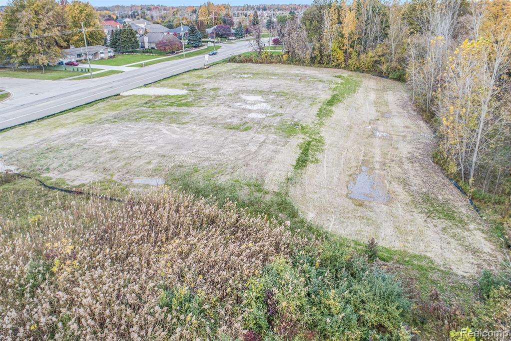 50394 Card Road Macomb, MI 48044 - Photo 13 of 14