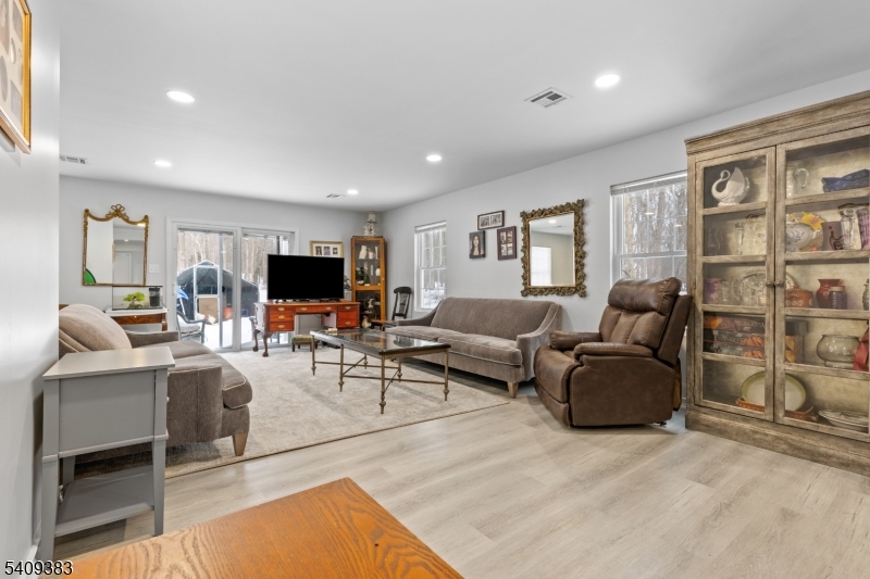 130 Flocktown Road Long Valley, NJ 07853 - Photo 16 of 32