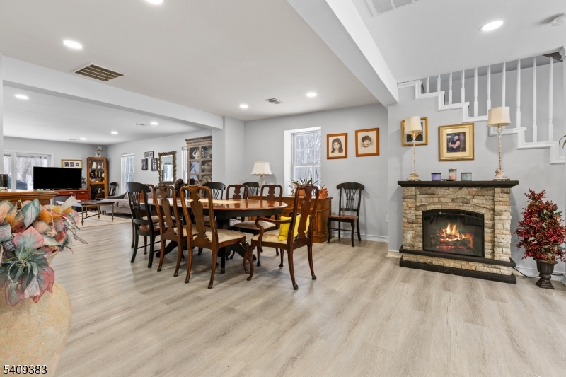 130 Flocktown Road Long Valley, NJ 07853 - Photo 8 of 32