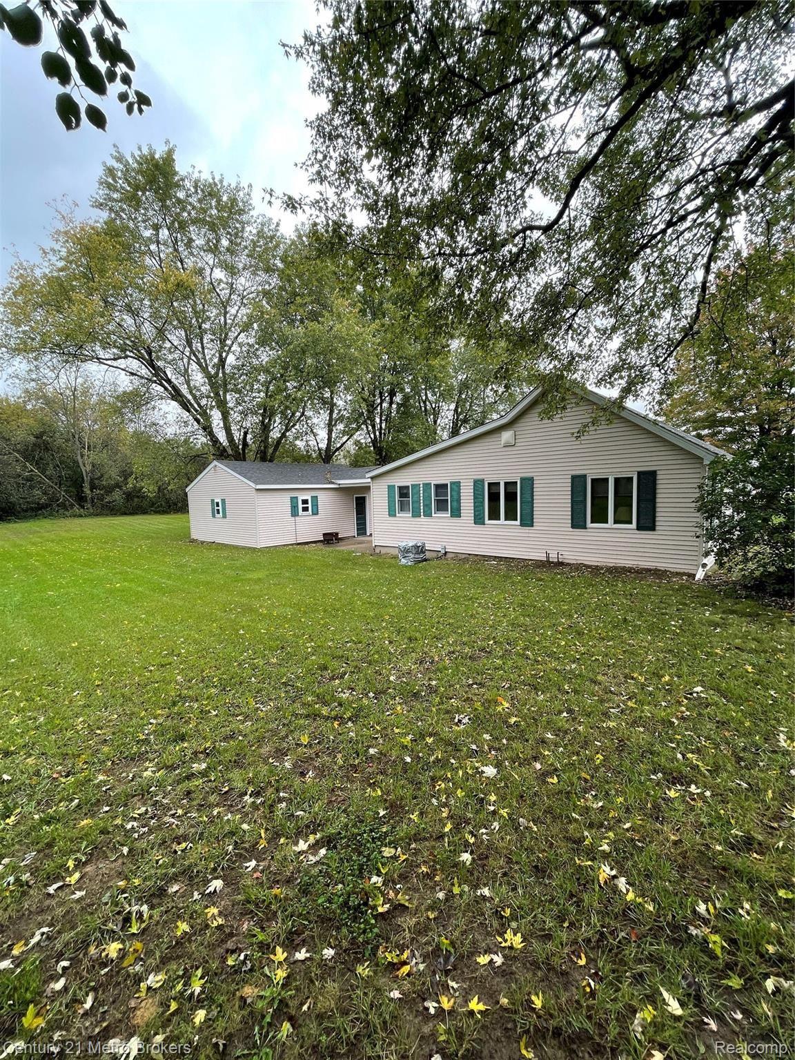 3181 Coldwater Road Mount Morris, MI 48458 - Photo 13 of 14 IMG_4407.JPG