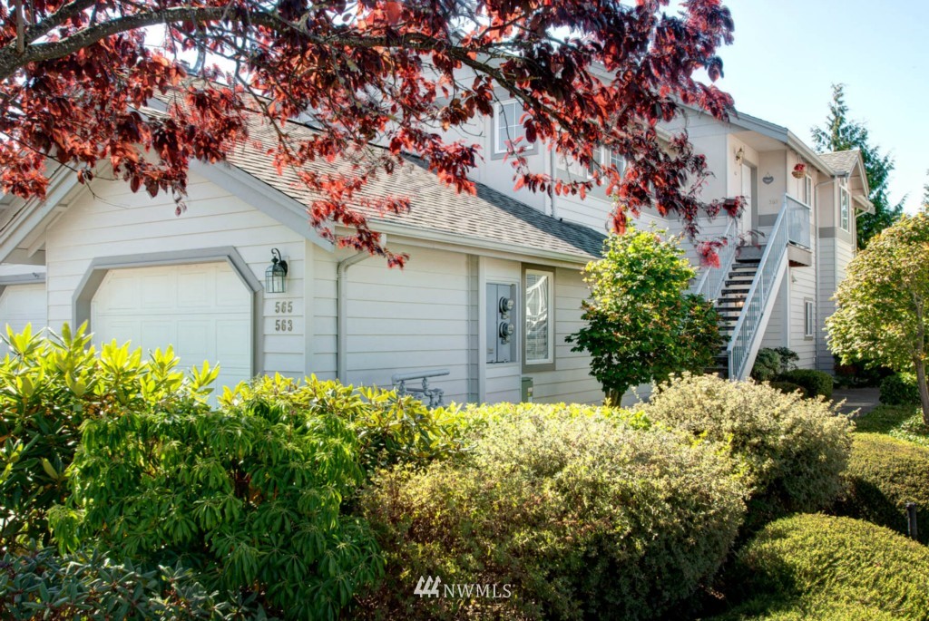563 West Kellogg Road Bellingham, WA 98226 - Photo 2 of 13 Gallery Image 2