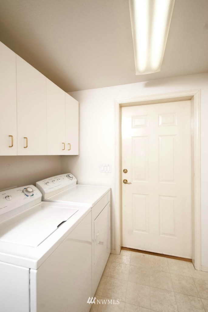563 West Kellogg Road Bellingham, WA 98226 - Photo 12 of 13 Gallery Image 12