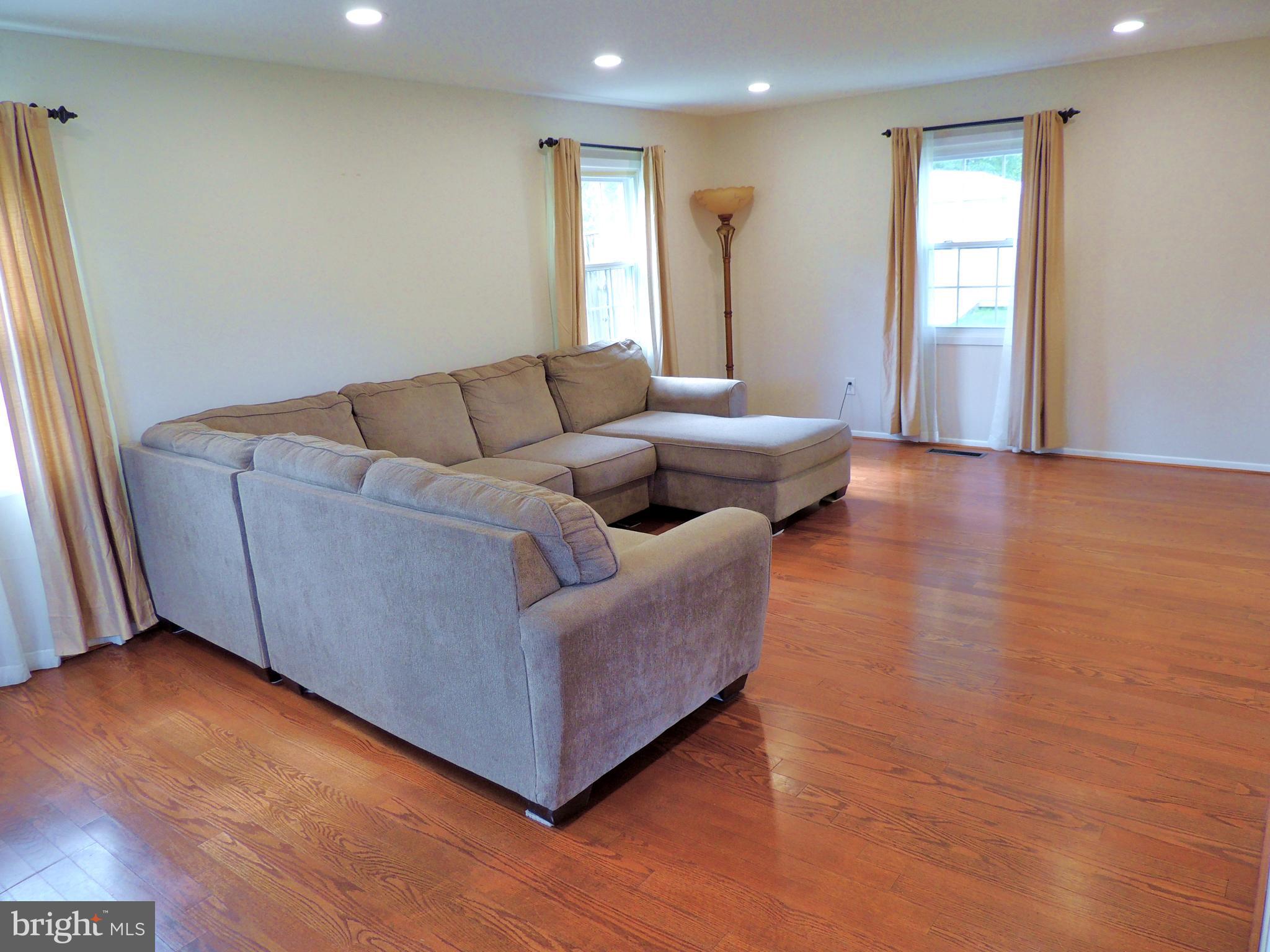 12204 Mackell Lane Bowie, MD 20715 - Photo 6 of 52