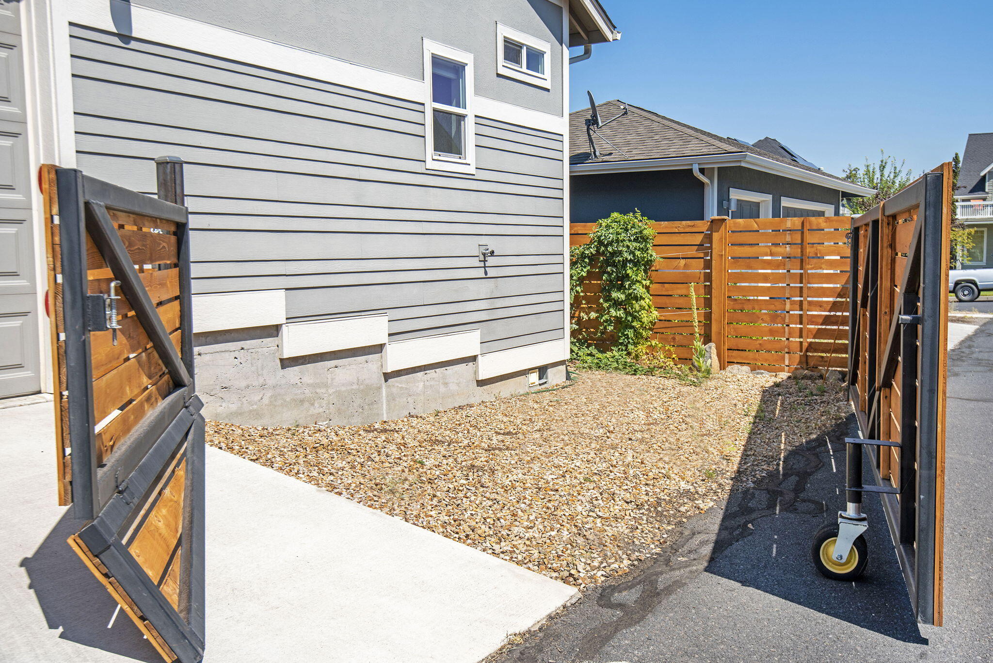 20777 Kilbourne Loop Bend, OR 97701 - Photo 25 of 30 25-web-or-mls-DSC_5992